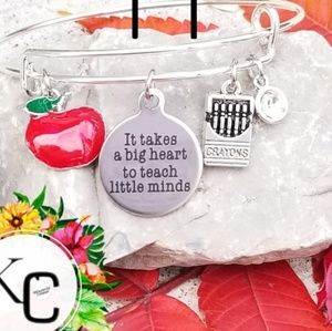 NWT It takes a Big heart 1